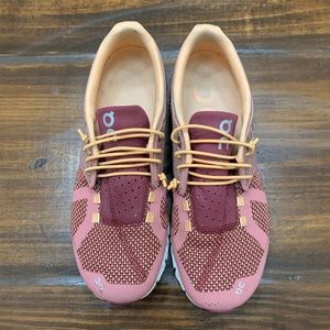 ON Running Cloud Dustrose Mulberry Trainers